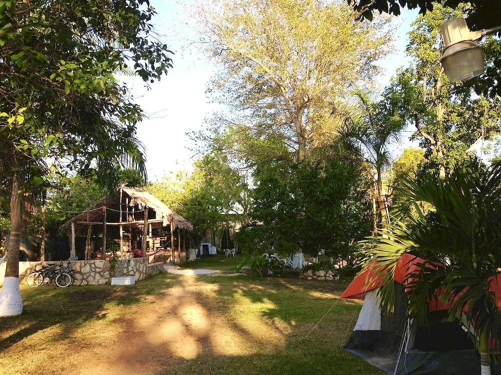 Yaxche Centro Hostal Y Camping Bacalar Hostel