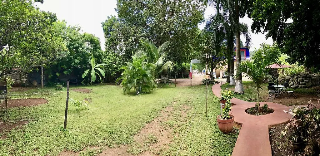 Hostel Yaxche Centro Hostal Y Camping Bacalar Mexico