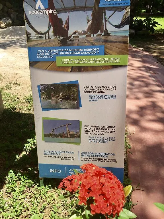 Yaxche Centro Hostal Y Camping Bacalar Mexico
