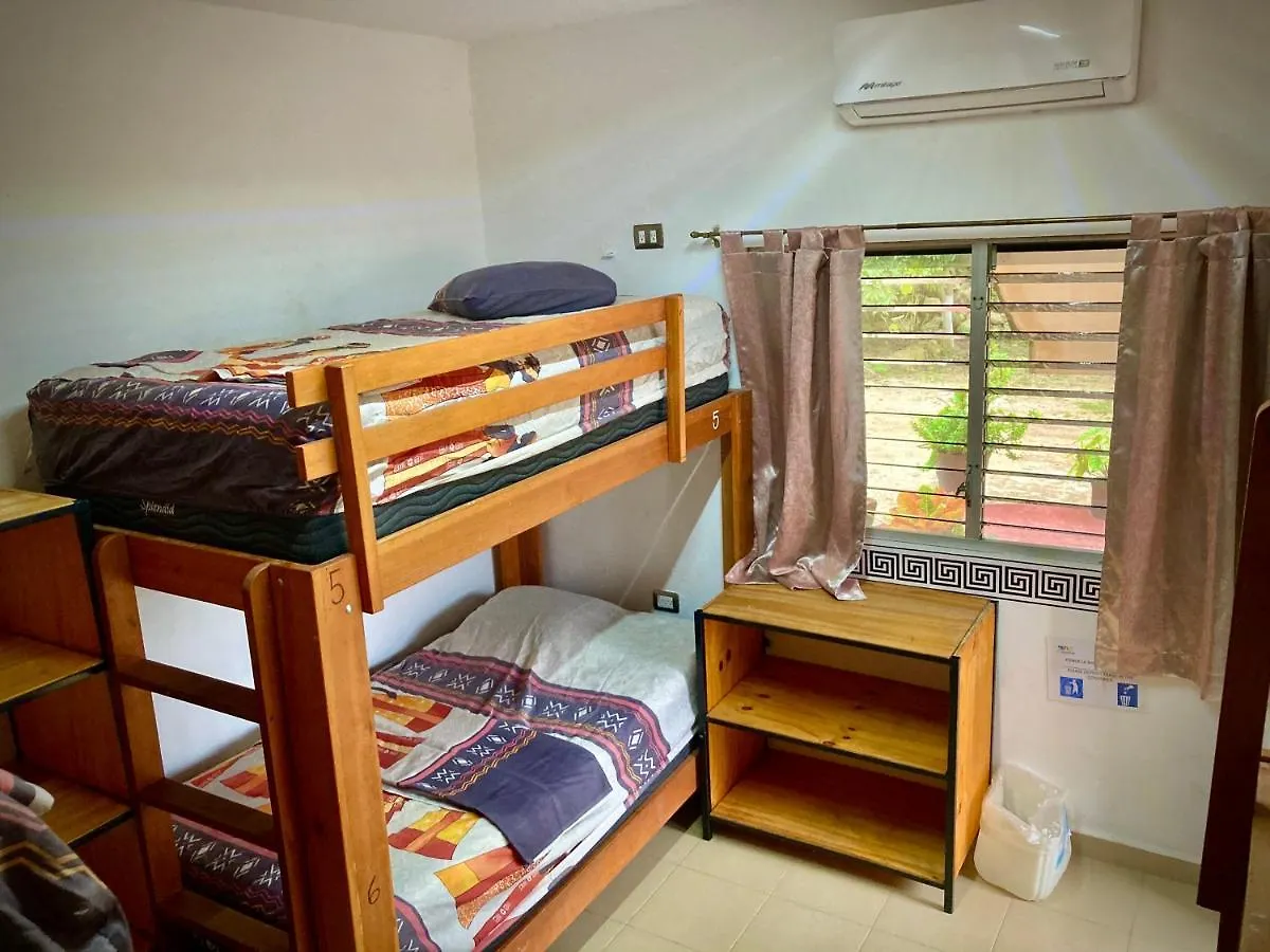 Yaxche Centro Hostal y Camping Bacalar Messico