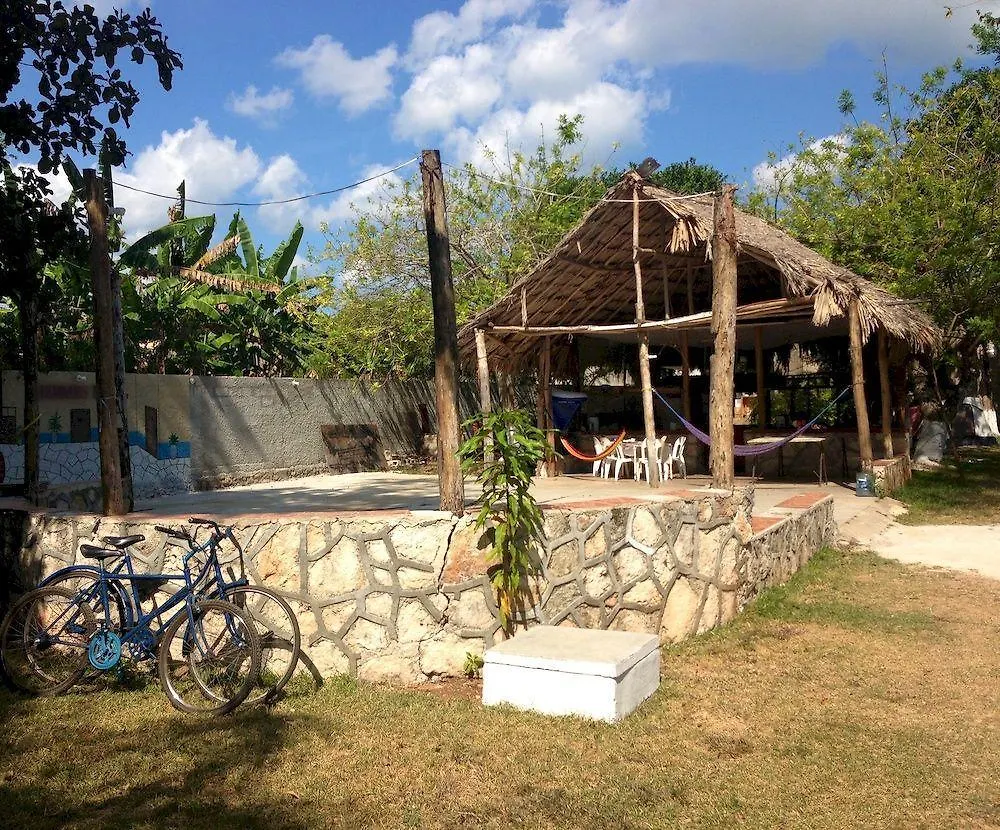 Yaxche Centro Hostal Y Camping باكالار 0*,  المكسيك